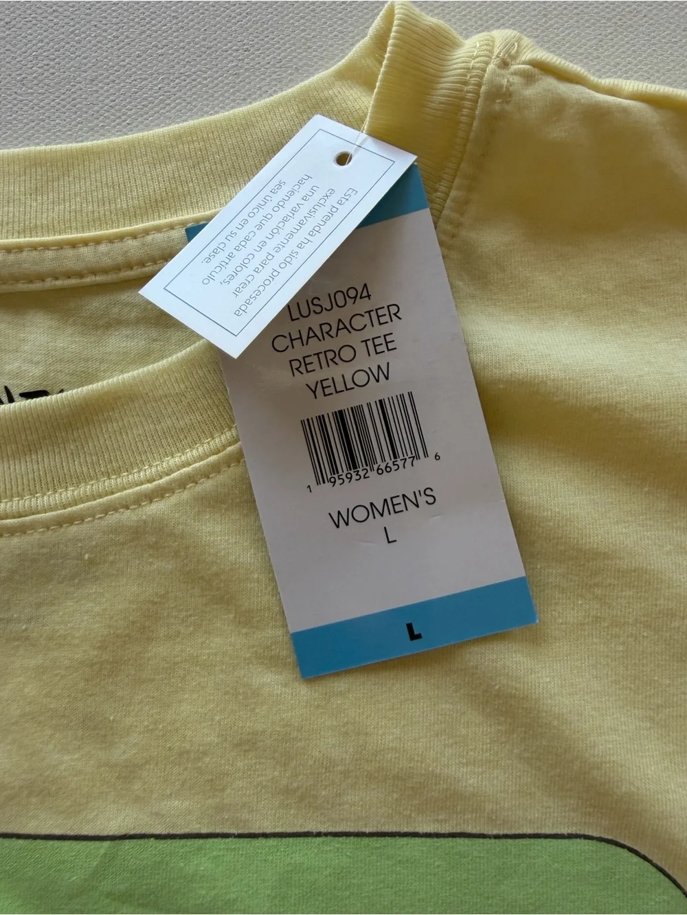 NWT Women's Chip 'n' Dale Yellow Graphic Tee Size Large (D2) - Picture 3 of 4